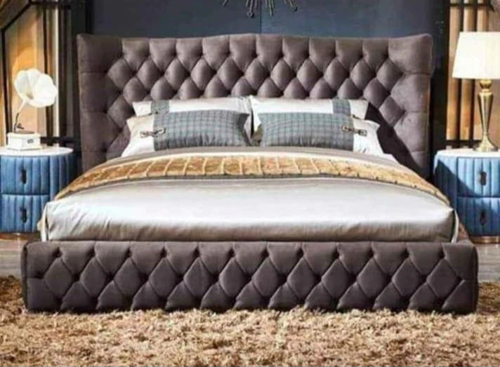 Rehan Chesterfield wingback bed Button Diamonds