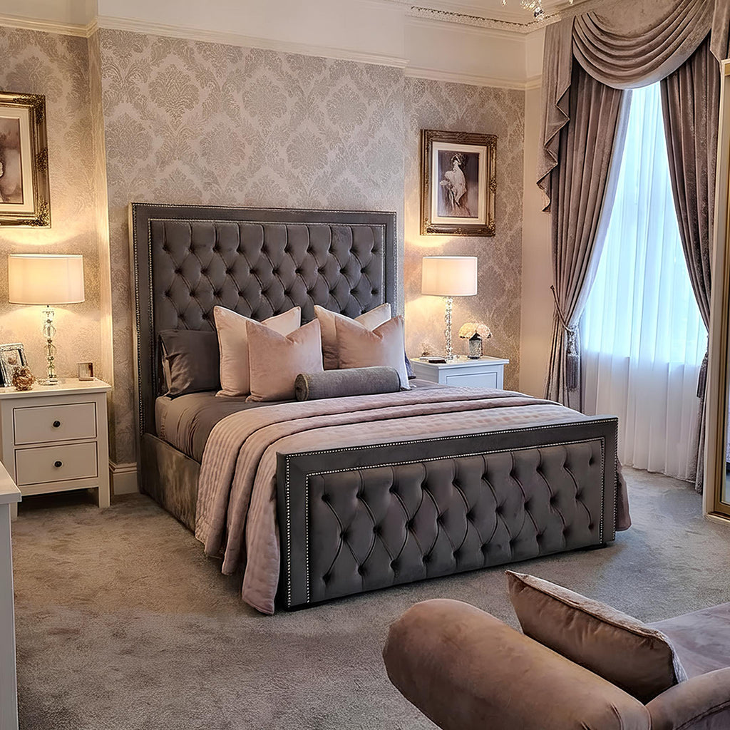 Chelsea Beed Chesterfield Bed