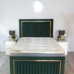 Panel Strip Luxury Bed