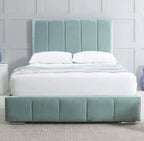 Unique Deco Footboard Bed