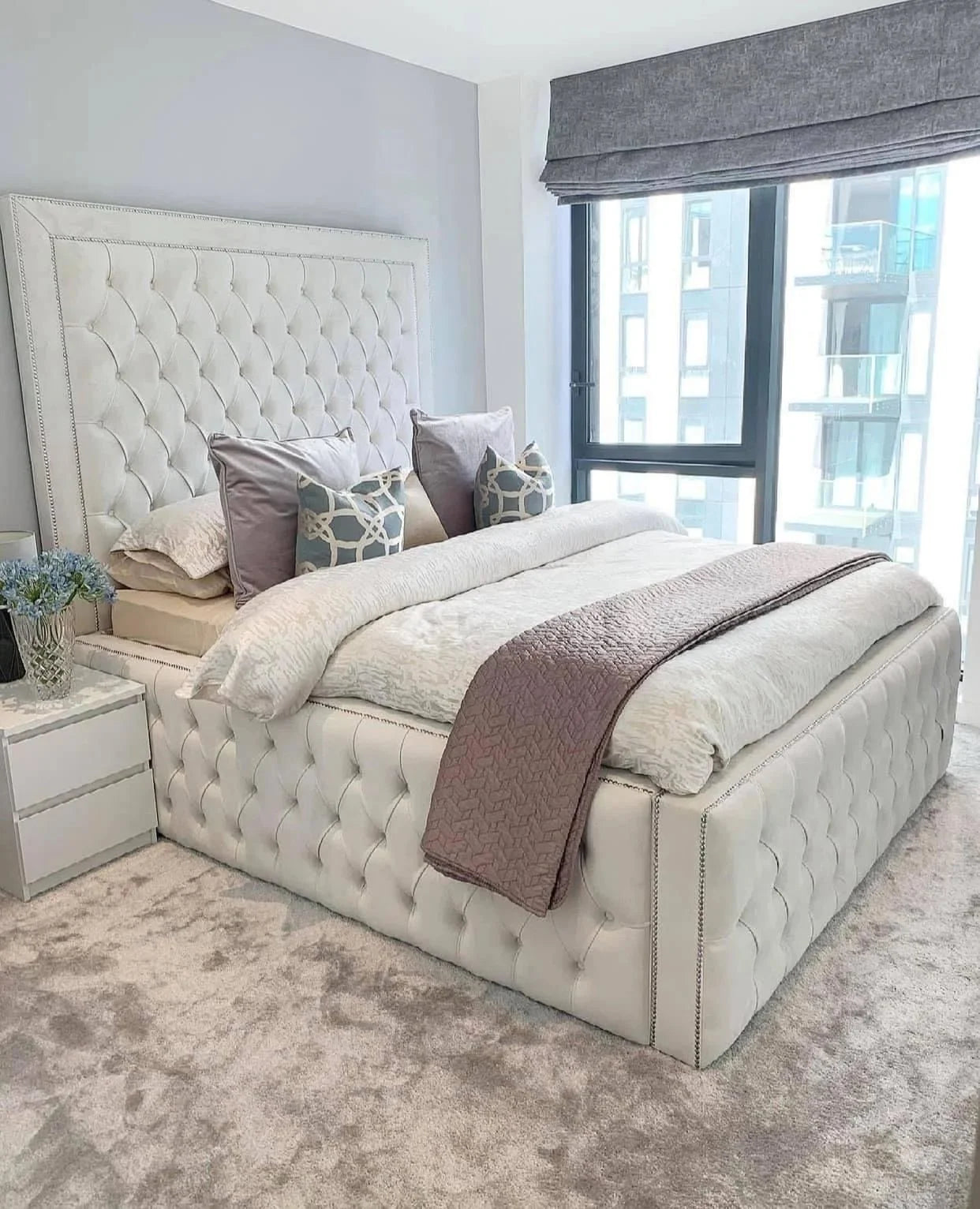 Border Upholstery bed